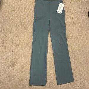 NWT smooth fit high-rise pant. 32 inseam. sit at ankle for 5’5”to 5‘8“.Aqua blue